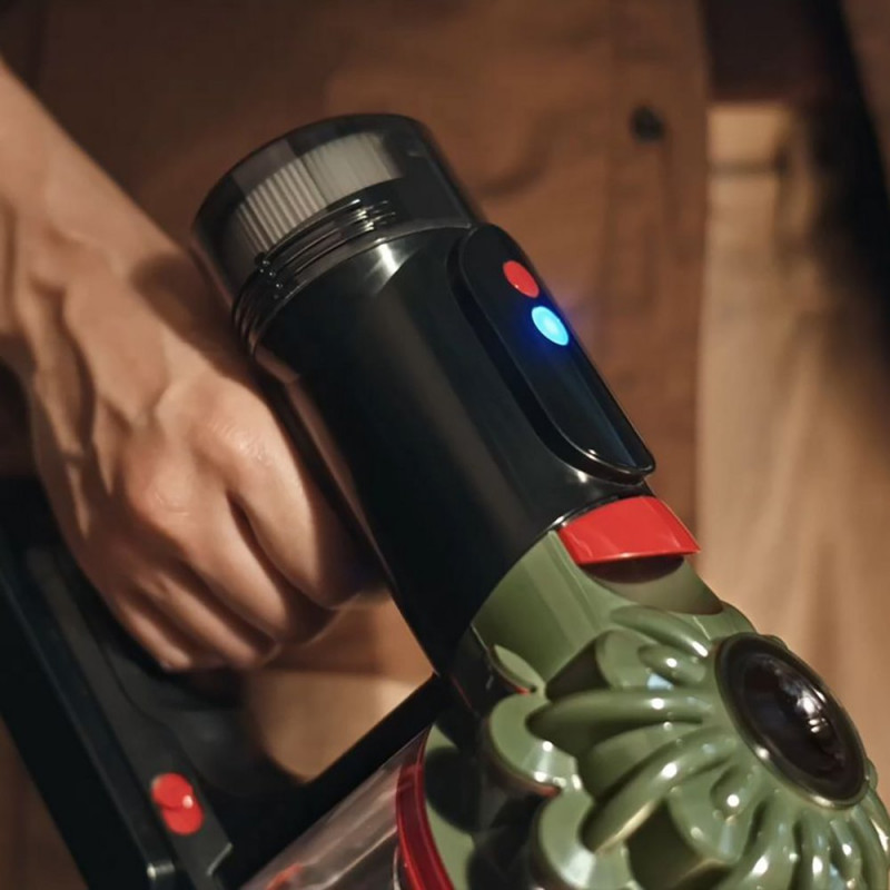 Вертикальный пылесос Dyson V8 Cyclone